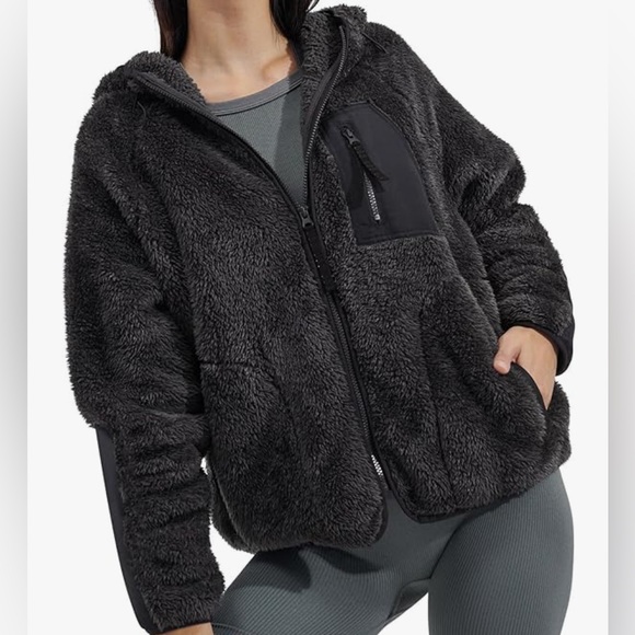 UGG Sweaters - UGG RUTHIE UGGFLUFF ZIP HOODIE